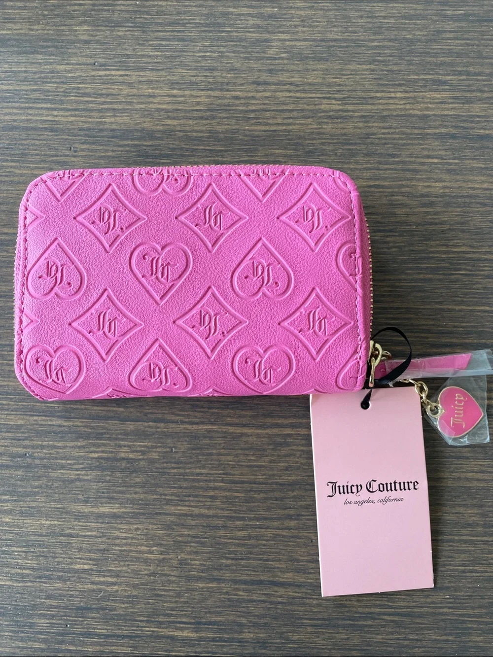 JUICY COUTURE “GOOD TIMES” MEDIUM DB. ZIP AROUND WALLET Heart Embossed Hot Pink